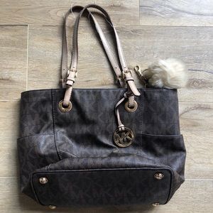 Micheal Kors Bag